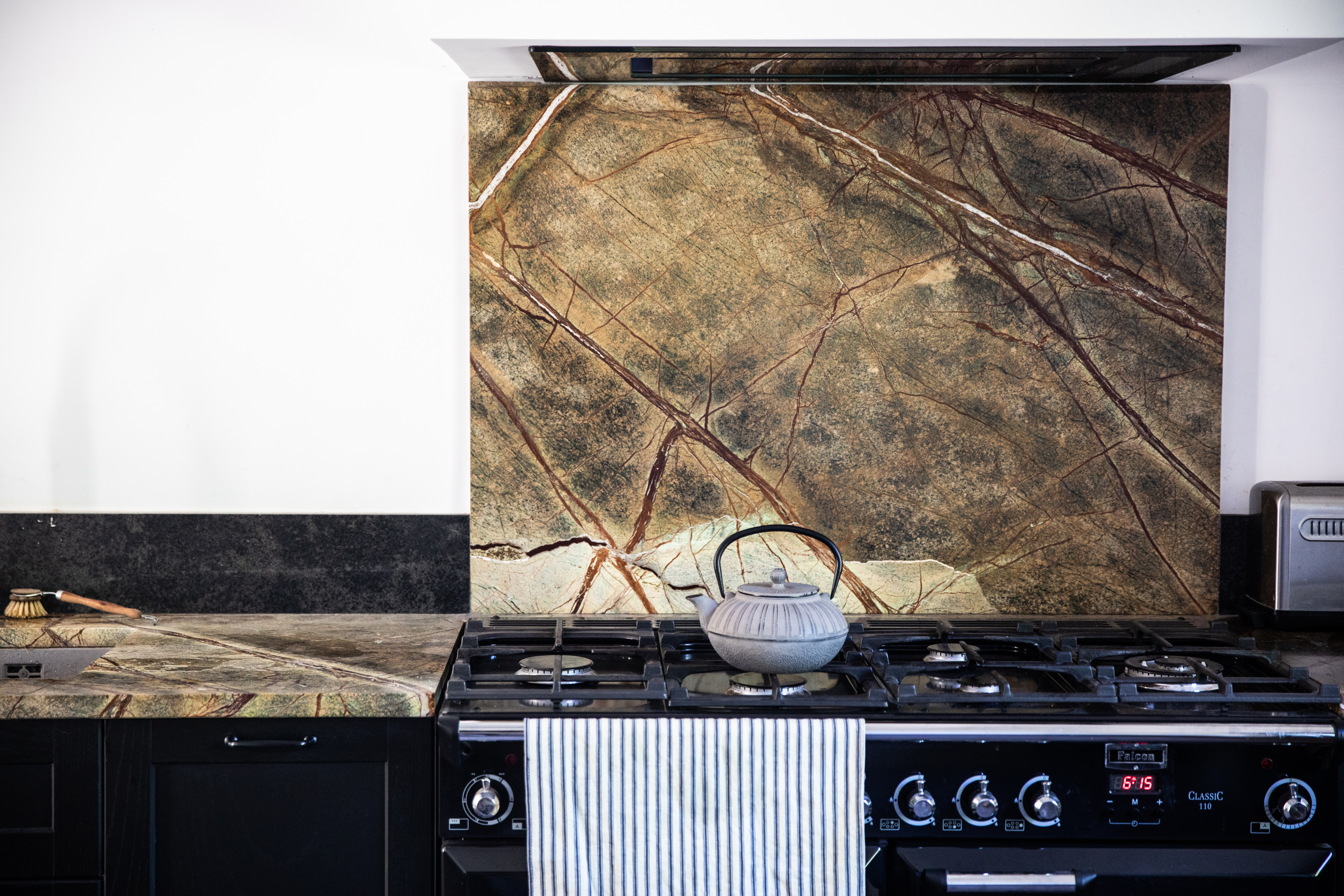 Cuisine — plan de travail en marbre