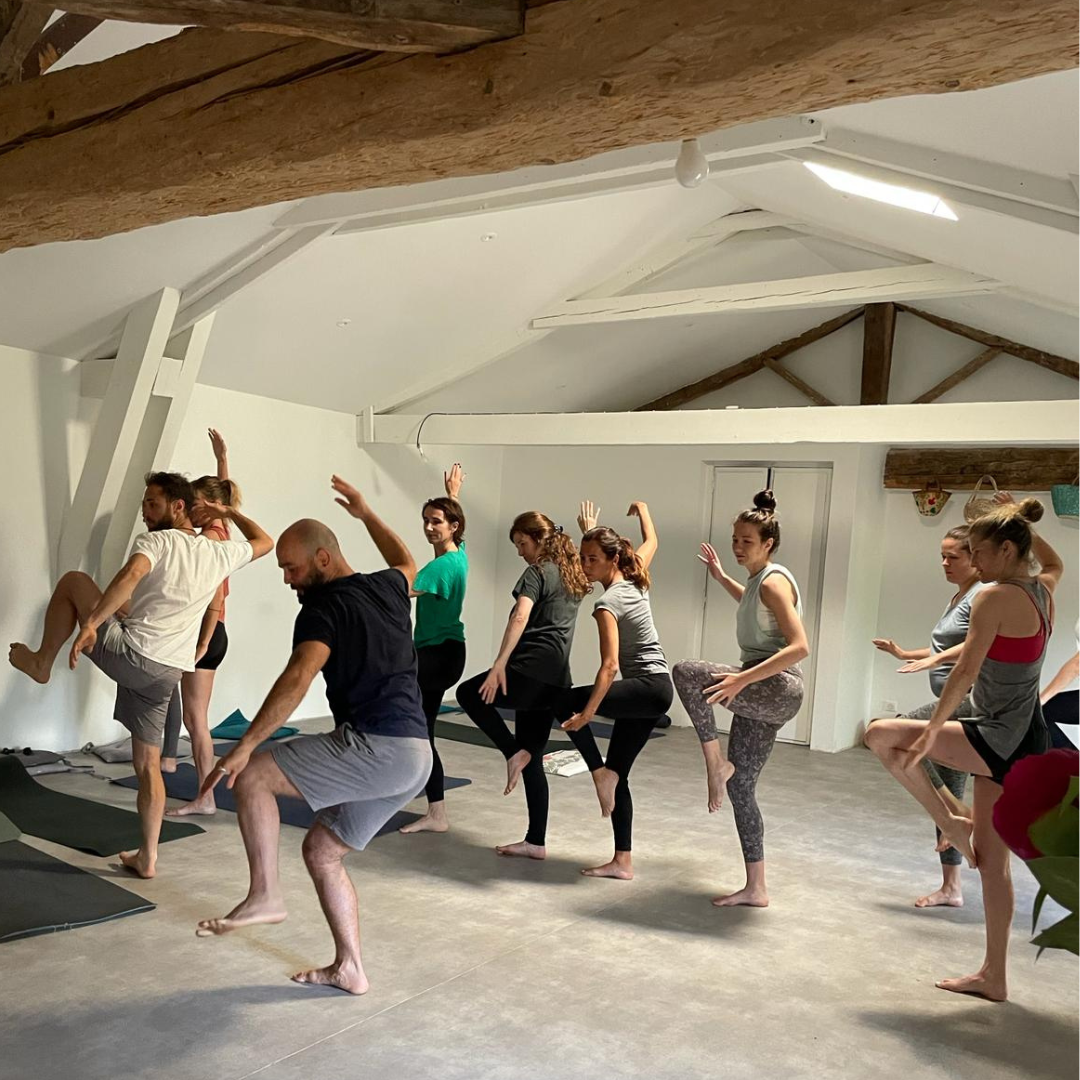 Cours de yoga dans le studio